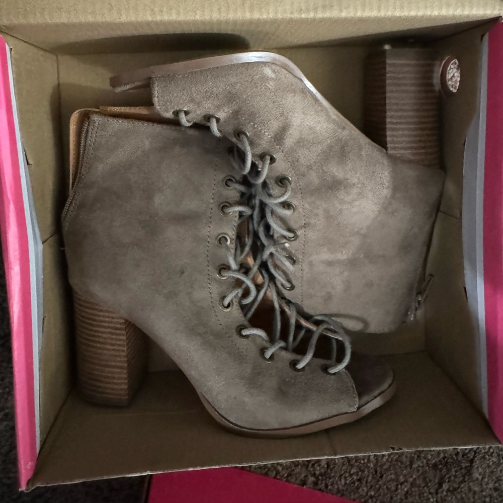 Charlotte Russe Tan Chunky Heel Tie Up Ankle Boot